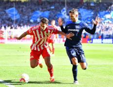 PG中国官网-柏林赫塔德甲豪取胜利，横扫多特蒙德展示实力