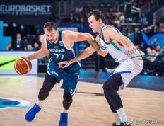 PG电子线上登入-南韩男篮碾压尼日利亚男篮，字母哥高光表现的简单介绍