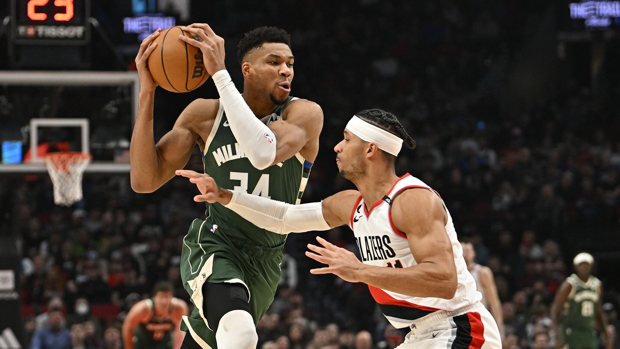 PG电子试玩-雄鹿客场大胜开拓者，字母哥30+13