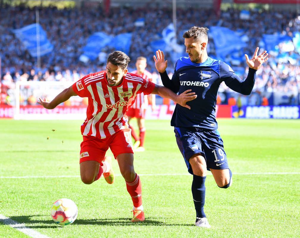 PG中国官网-柏林赫塔德甲豪取胜利，横扫多特蒙德展示实力