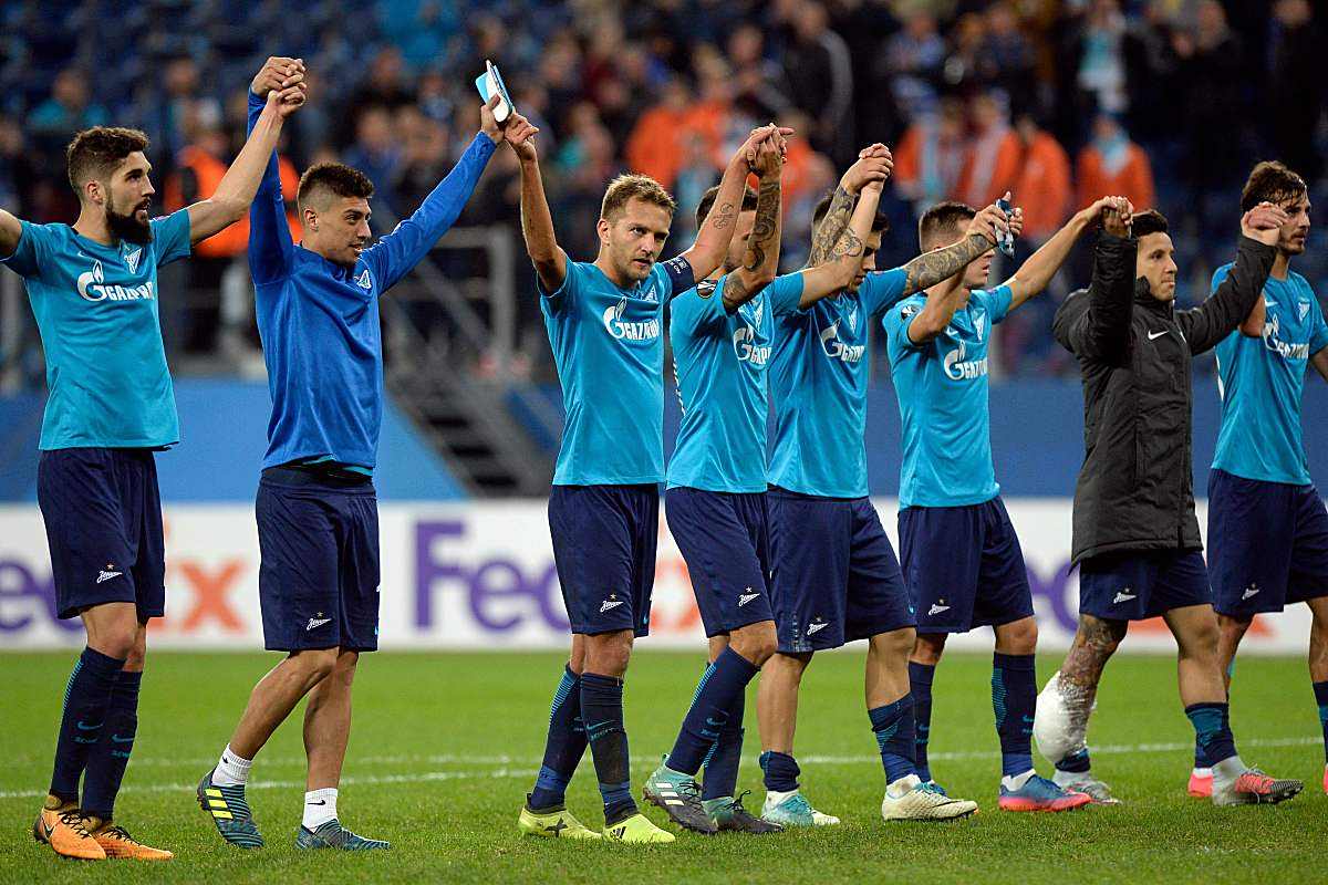 PG电子官方-关于到底谁能笑到最后？球场上悬念重重，精彩可期的信息