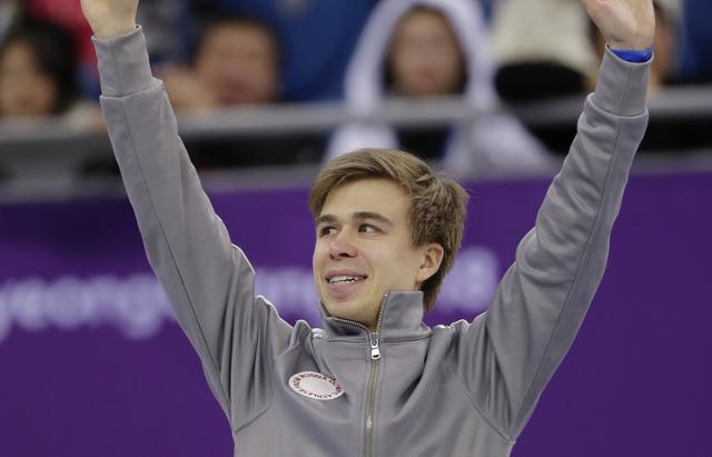 PG中国登录入口-北美运动员勇夺银牌，激动泪洒领奖台